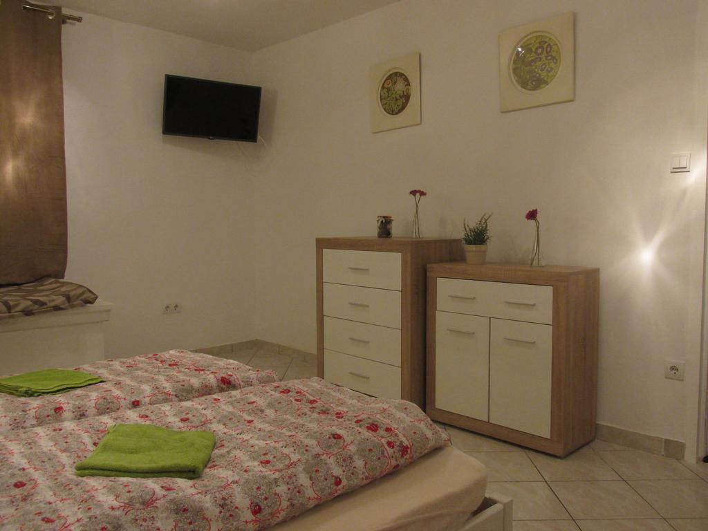 Fortuna Apartments Еґер Екстер'єр фото