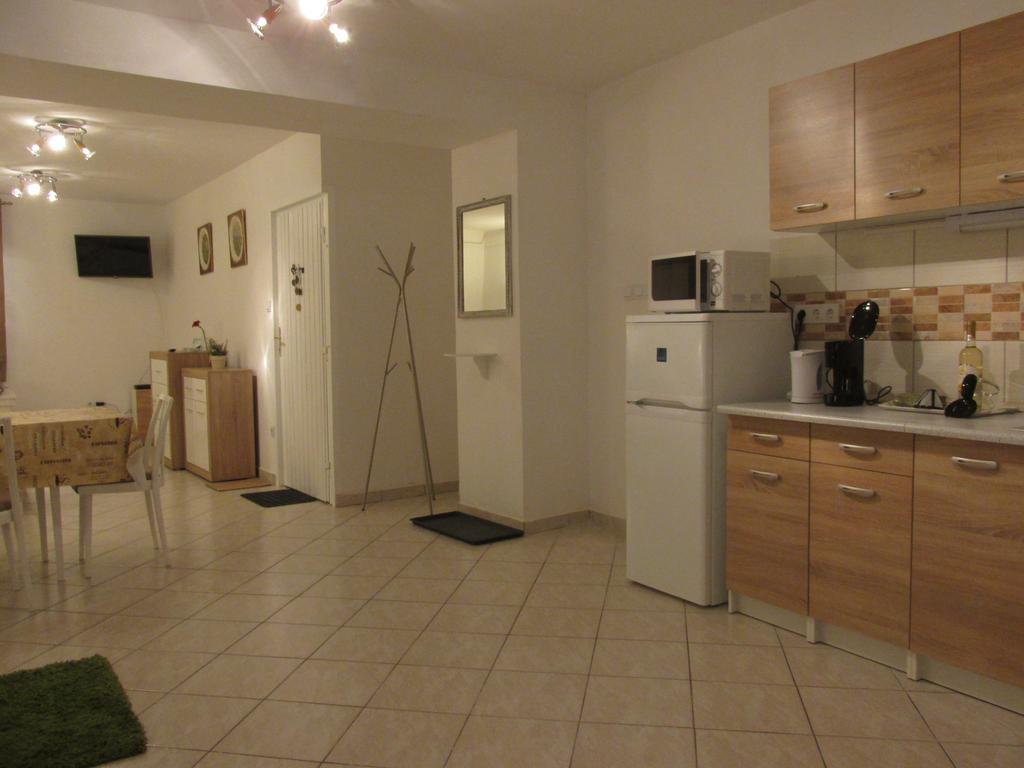 Fortuna Apartments Еґер Екстер'єр фото